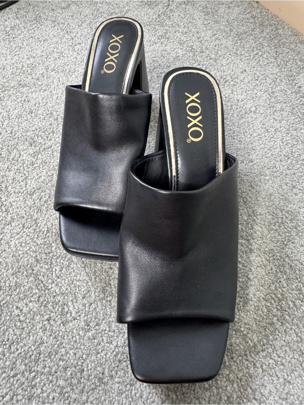 XOXO Black Wide-Band Square-Toe Slide Mules